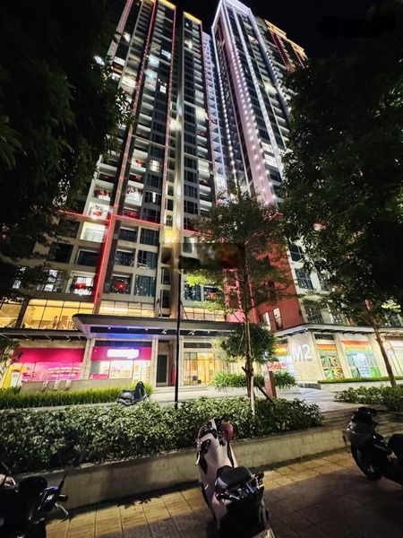 Bán Gấp Chung Cư Cao Cấp - 2N2VS - Masteri Vinhome Ocean Park giá chỉ hơn 4 Tỷ