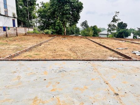 CC Bđ PhườngTùng Thiện,(Xuân Sơn) đất ở đô thị ODT sẵn sổ chính chủ, giá 15,9 tr/m2 .K qua MG