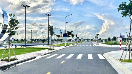 Cơ hội lấy nên đẹp tại vị trí The 826Ec . SHR thanh toán 12-18 tháng. Ngân hàng hỗ trợ 70%