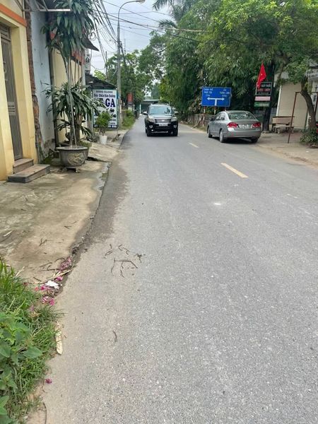 Kinh doanh sầm uất trên đường lớn Mê Linh, giá chỉ 5 tỷ