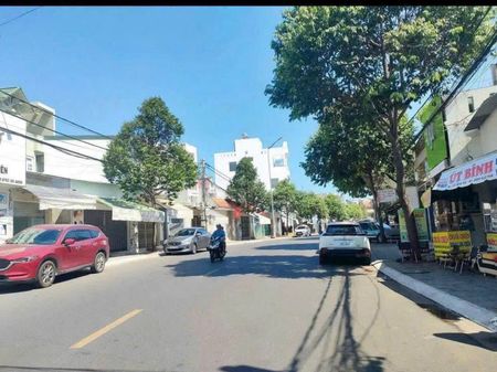 Kính mời quý vị đến chiêm ngưỡng căn nhà mặt tiền đường Bình Giã, Phường 8, thành phố Vũng Tàu