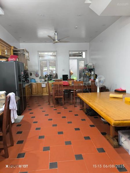 Bán nhà 4 tầng dân xây xịn Làng Việt Kiều Châu Âu. Phân lô, liền kề vị trí kinh doanh làm văn phòng