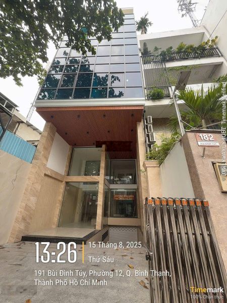Bán toà nhà VP mặt tiền Bùi Đình Tuý P12, BT,(6,5x26m) 8 tầng có PCCC thang máy, HĐT 110tr/th, 43tỷ