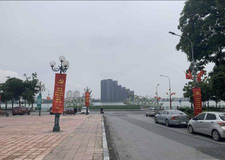 Nhà phân lô Lạc Long Quân-Tây Hồ, 140m2, MT 5.6m, ô tô vào nhà, kinh doanh, xây CHDV, 20.75 tỷ