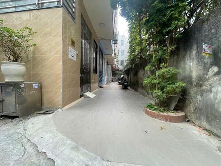 Chính chủ cần bán (hoặc cho thuê) nhà Định Công Thượng DT 45m2 4 tầng giá 8.6 tỷ, có thương lượng