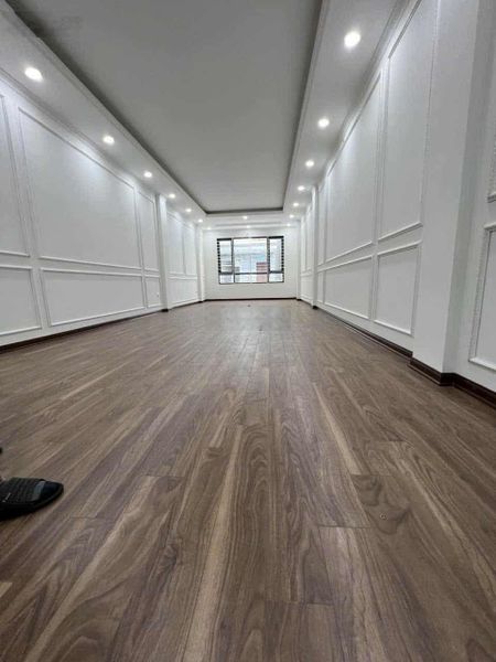 Giá sốc nhà mới 6 tầng thang máy Tân Mai, Hoàng Mai, ô tô tránh kinh doanh, full nội thất sổ đỏ