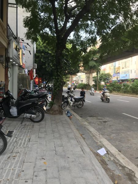 Bán nhà mặt phố Yên Lãng 2 mặt thoáng vừa hoàn thiện, 5 tầng thang máy, MT 6,8m. DT 88m. Giá 41 tỷ