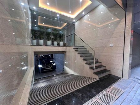 Hiếm! toà nhà văn phòng 9 tầng + hầm, phố vũ phạm hàm, cầu giấy. dt: 79m2. giá 34.5 tỷ.