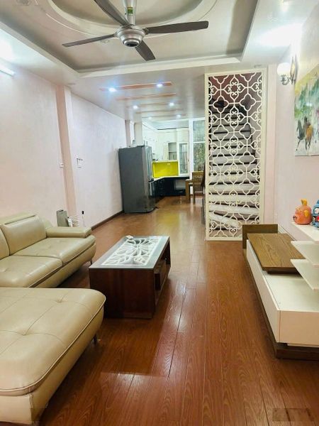 Nhà đẹp Phú Diễn. Mặt ngõ, Oto tránh, dừng đỗ, vào nhà. Gần phố, kinh doanh tốt.