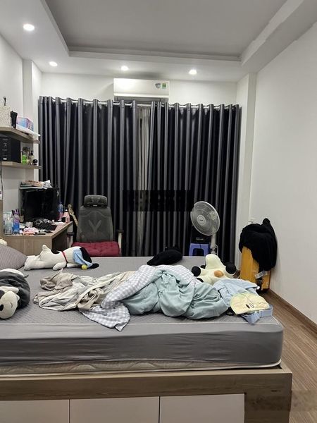 THƯỢNG THANH-CC -CẦN BÁN CĂN NHÀ LÔ GÓC 4 ngủ đủ công năng - dòng $ 100tr/năm -5.95 Tỷ -38m2 - oto