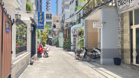 Bán nhà hẻm 5m Đường Hùng Vương, Lộc Thọ, Nha Trang gần biển đường thông