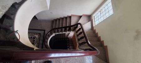 Bán nhà phố Cát Linh 161 m2, 7 tầng, mặt tiền 13 mét, giá 31 tỷ Đống Đa.