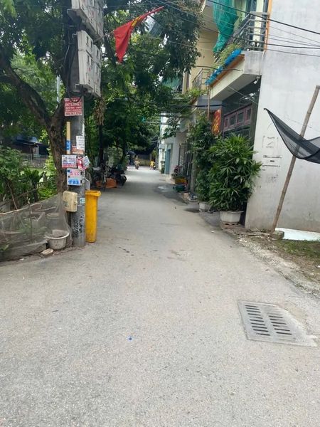 [Hiếm] Cần tiền bán gấp mảnh ĐẤT hoa khôi tổ 12 Yên Nghĩa. DT 46m2, MT đẹp 6M. LH Zalo 0988380668