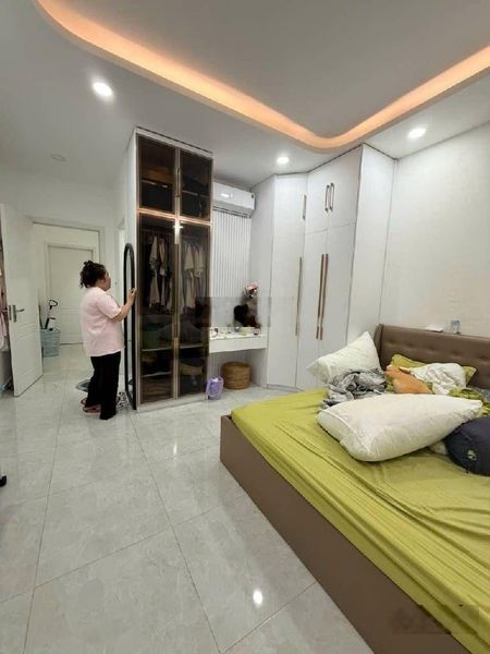 P. Phú Thuận, Q. 7 - 4 tầng, 86m2, SHR, đường trước nhà 8m, khu dân trí cao, nhỉnh 10 tỷ