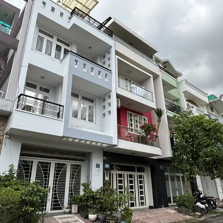 Siêu phẩm 4 tầng – khu dân cư Nam Long quận 7, view công viên, giá tốt