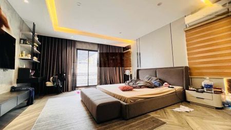 1 căn duy nhất tại ngọc thuỵ - 6 tầng xây đẹp - thang máy - ngõ ô tô vào nhà - giá chỉ hơn 10 tỷ