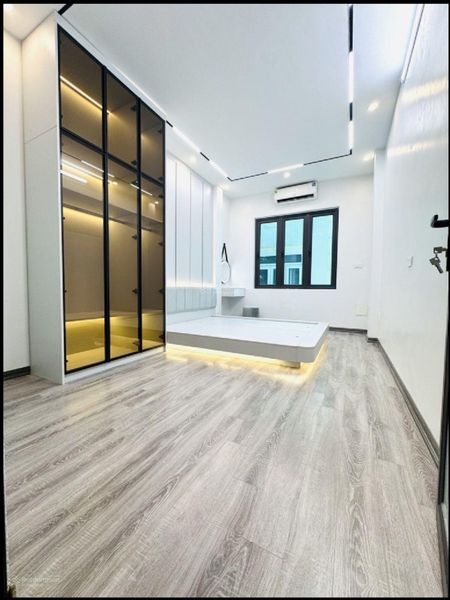 Bán nhà phố vĩnh phúc- 4 tầng- 28m2- ngõ ba gác tránh- full nội thất- 6.48tỷ