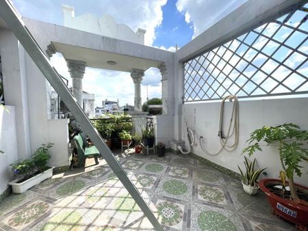Hẻm xe hơi 68m2 nhà 5 tầng btct 7,95 tỷ
