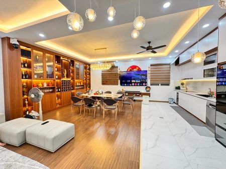 Bán (gấp) nhà ngõ tạ quang bửu, lô góc, gara ô tô. dt 82m2 - mt 8m. giá 21 tỷ.