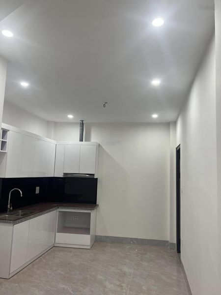 Duy nhất 1 căn minh khai, 20m2,5 tầng gần phố giá chỉ 4.75 tỷ.
