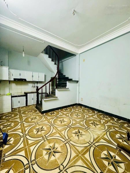 Chính chủ bán nhà Nguyễn Khoái - Hoàng Mai, 28m2x4t Mt 4,2m giá 4,55tỷ. 10m ô tô tránh, không QH