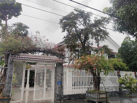 Bán nhà mặt phố, biệt thự cao cấp đường Song Hào, Phú Mỹ An, Ngũ Hành Sơn, Đà Nẵng . 463m2
