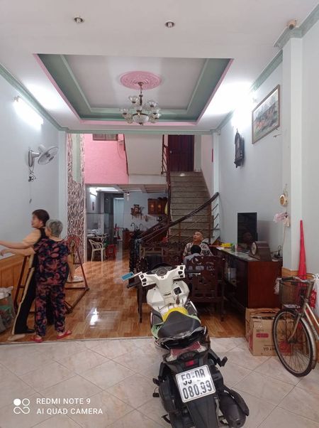 Nhà Trần Hưng Đạo - 110m2, 4 tầng, kinh doanh đỉnh cao, giá tốt 15.5 tỷ
