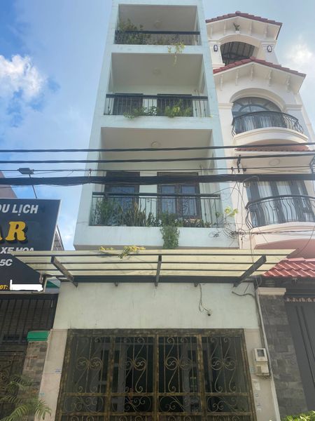 Mặt tiền xây 4 tầng, 6 ngủ, khu họ Lê, kinh doanh đỉnh, gần Nguyễn Sơn, giá 8,3 tỷ