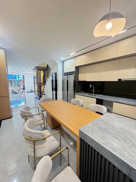 Siêu phẩm Đình Thôn Lô góc, nhà mới, thang máy, kinh doanh cực đỉnh! Nhà 3 mặt, tràn ngập tiện ích
