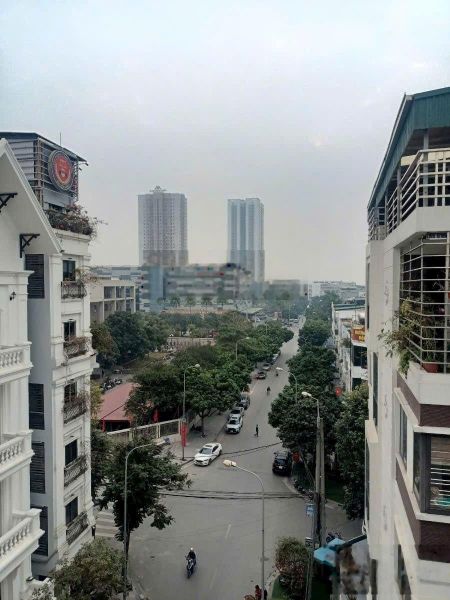Siêu phẩm lô góc hai mặt phố trung tâm quận hà đông thang máy vỉ hè kinh doanh 3 ô tô tránh