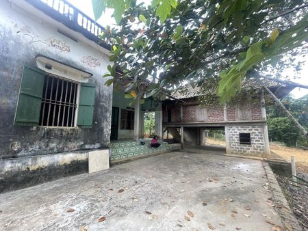 Quá rẻ, lô đất cạnh ql6, gần mọi tiện ích xung quanh, làm nghỉ dưỡng gia đình quá đẹp tại Cao Phong