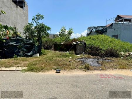 Bán đất ngộp 100m2 - gần biển 3km - đối diện công viên - 1 tỷ 790