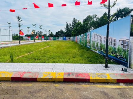 Cắt lỗ 200 triệu bán gấp mảnh đất 100m2 gần trường Đại Học Công Nghệ, tuyến metro số 5 cực thoáng