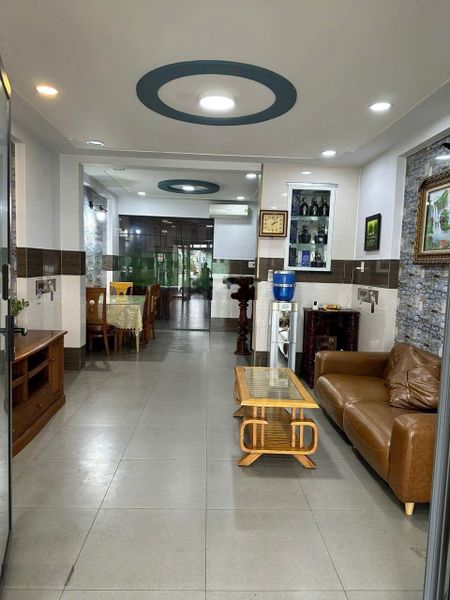Kẹt tiền bán gấp nhà đang ở 1 lầu (9x17) ngay mặt tiền đường dương đình cúc bình chánh giá 1tỷ100tr