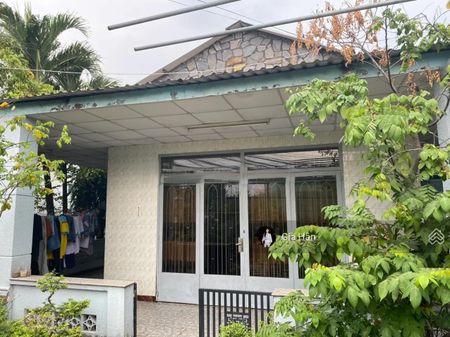 Bán đất tặng Biệt thự sân vườn 340m². Hẻm lớn Bưng Ông Thoàn, Phú Hữu, Q9. Giá chỉ 5,2 tỷ. Sổ riêng