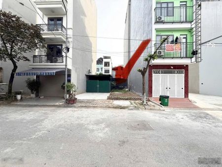Bán lô đất dịch vụ khu D Yên Nghĩa 53.2m2 giá 10.9 tỷ không lỗi. Lh 0983477936