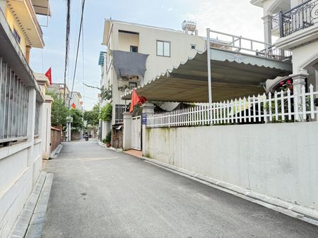 Chỉ hơn 8 tỷ - sở hữu 120m đất vàng vân nội - đường thông ô tô đỗ cửa