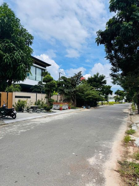 Bán lô đất mặt tiền vị trí đẹp Mai Văn Ngọc, thông thẳng Nguyễn Tất Thành, giá tốt