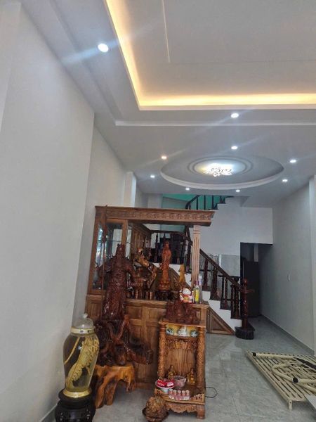 Nhà mặt tiền đường Phan Chu Trinh, trung tâm Vũng Tàu, gần biển, kinh doanh đa ngành, giá 8,5 tỷ