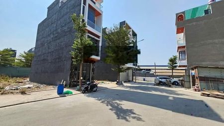 TL Gấp, đất Gần QL50 50m, 158m full thổ sổ riêng. 350tr. Gần chợ Xã Lới .Lh coi đất 0843378688