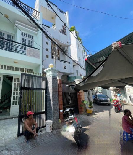 Nhà 3 Tầng Dt: 4mx16m Hẻm Ô Tô 5m Thông đường Tân Sơn Nhì Gần Trường Chinh & Cộng Hòa quận Tân Bình