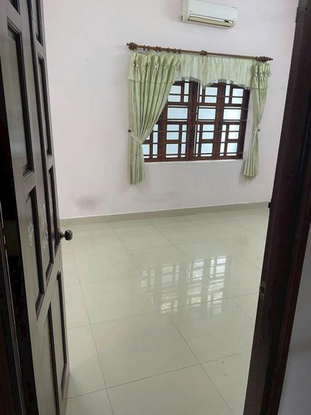 Bán nhà Hướng Tây Nam - Đường 160 Lã Xuân Oai , P. TNPA , Quận 9 - 2PN