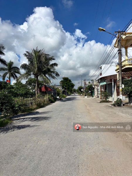 - Cần bán mặt đường trục chính Tân Thành - Dương Kinh - Hải Phòng.