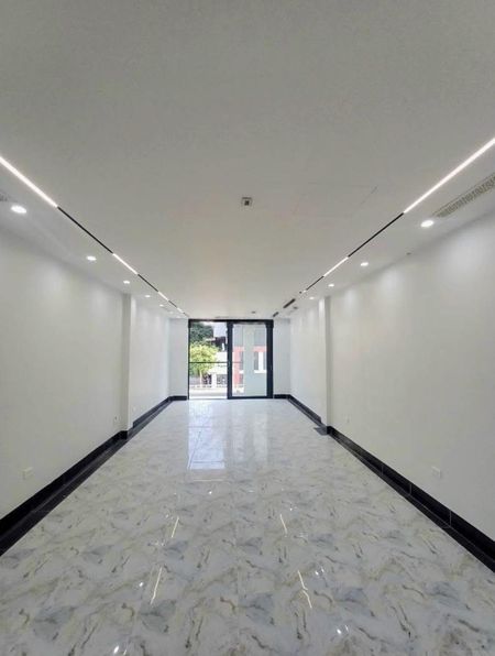 Bán nhà mặt phố Kim Đồng, Hoàng Mai. Chủ giảm sốc 5 tỷ, diện tích 120m2, 6 tầng, giá rẻ như mặt ngõ