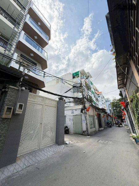 Bán tòa nhà căn hộ cho thuê hẻm 6m xe hơi ra vào thoải mái Chu Văn An Bình Thạnh