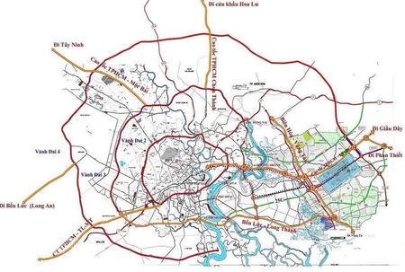 Bán lô góc 2 mặt tiền - Cách sông 300m. Bề ngang 8m.