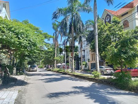 Hiếm, 95m2, phố Khuất Duy Tiến, Thanh Xuân, mặt tiền quyền lực 7.8m, giá chỉ 26 tỷ, đầu tư