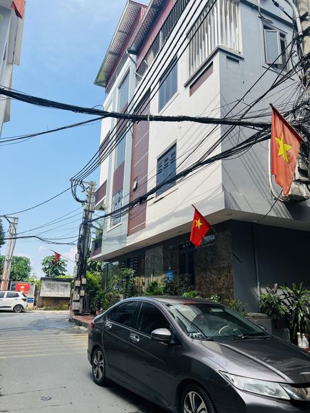 Đẳng Cấp Sống Sang_Lô Góc 66m, Gara Ô Tô, Thang Máy Hiện Đại_Giá Chỉ 18x Tỷ_ Quận Cầu Giấy