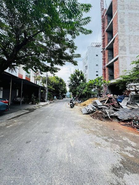 Cần bán lô đất MT Nguyễn Minh Chấn,Gần Đại Học Duy Tân,Liên Chiểu.Đà Nẵng