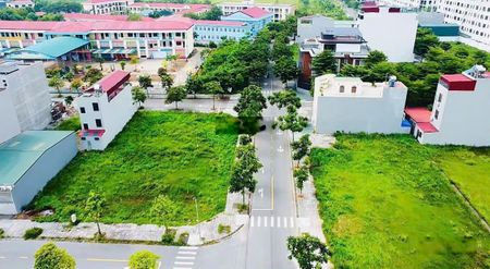 Lô đất giá rẻ nhất Vườn Sen, chu nhà tặng ngay một chỉ vàng cho khách mua trong tháng